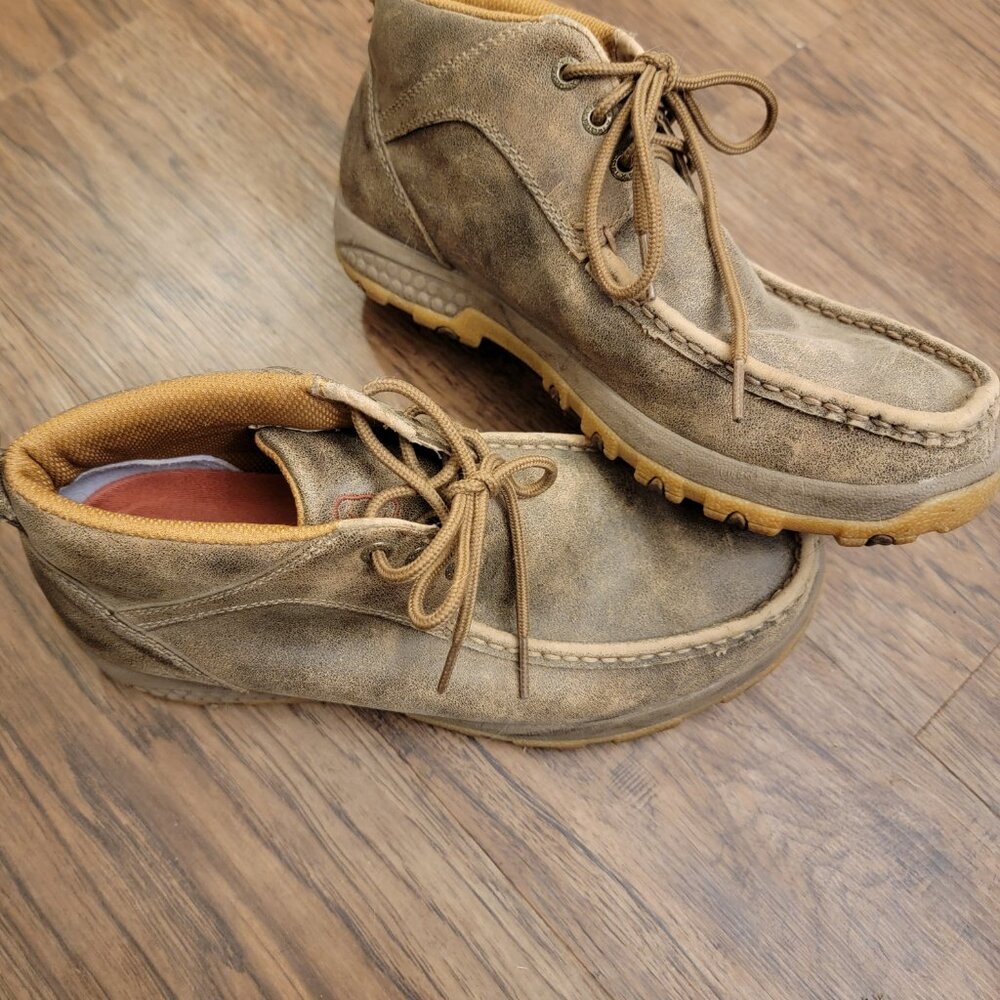 Twisted X Tan Chukka Boots - Picture 2 of 4